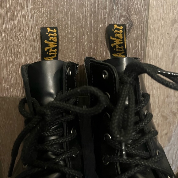 Dr. Martens platform boots - Picture 3 of 5